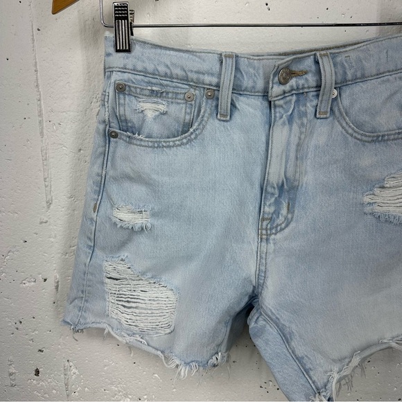 Madewell size 24 Relaxed Mid-Length Denim Shorts Distressed Arnham Wash - Picture 3 of 13